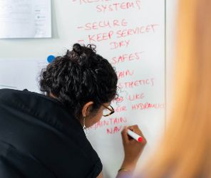 Scrum Product Owner: Master the Role with this Guide | agilekrc.net
